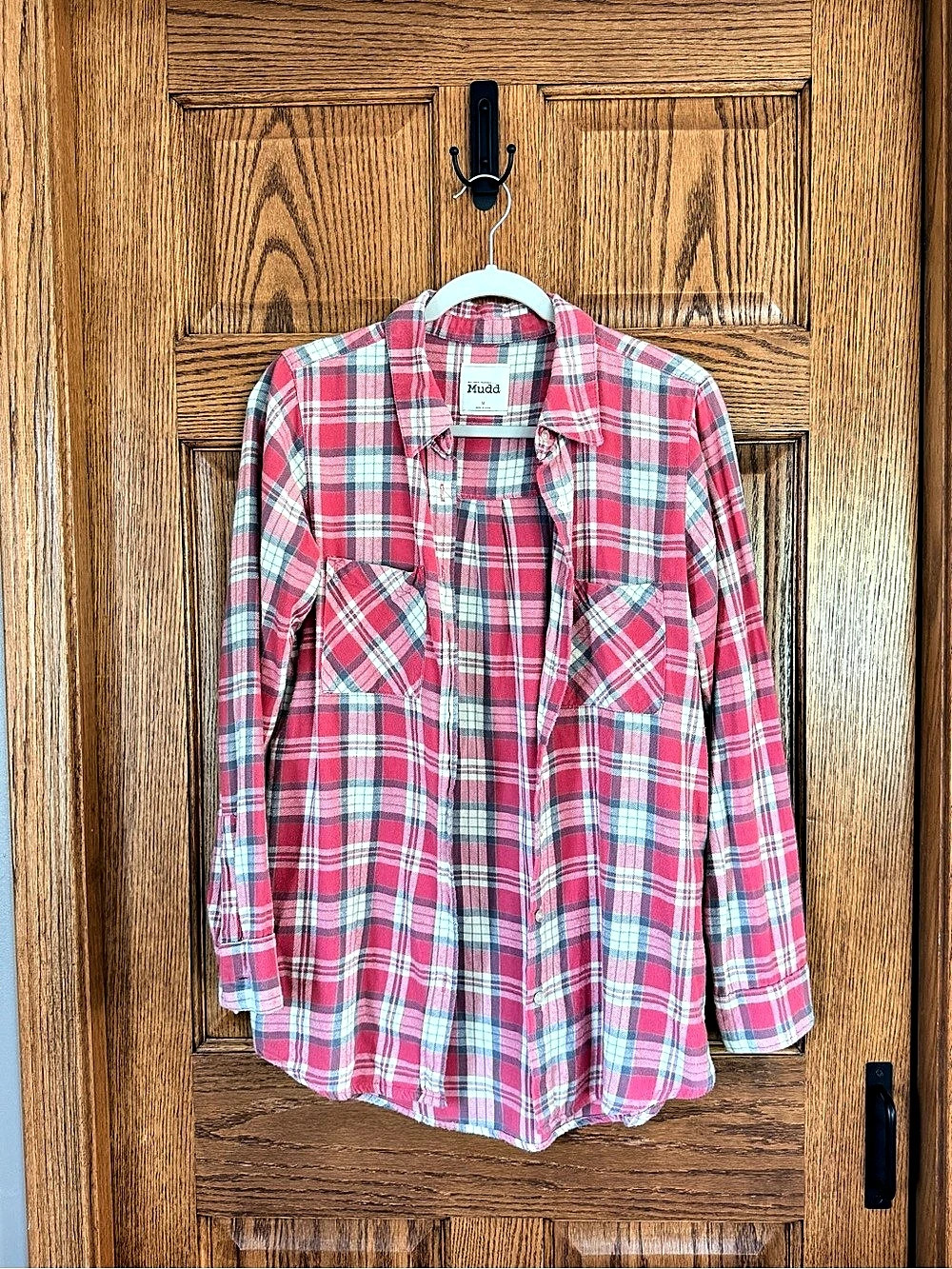 Mudd Plaid Button Down Shirt in Red & Gray Size Medium Like New